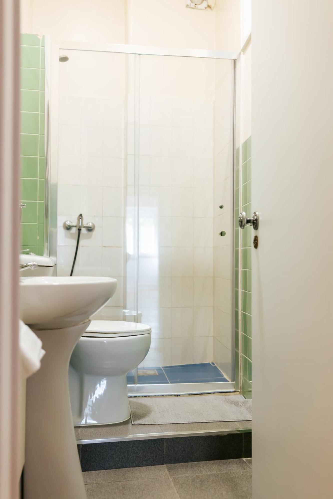 Aquilla Family 202 Homestay Lisbon